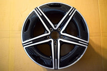 Laden Sie das Bild in den Galerie-Viewer, 1x Alufelge 19 Zoll 8.5" 5x112 47 5ET A2954012200 Mercedes-Benz Eqe Rim Wheel FEL2956414069cx