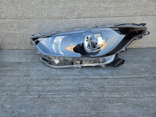 Load image into Gallery viewer, Frontscheinwerfer Toyota Yaris Links Scheinwerfer Headlight