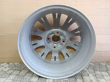 Load image into Gallery viewer, 1x Alufelge 16 Zoll 6.5" 4x108 26ET 9681002880 Citroën Rim Wheel FEL7404718836lb