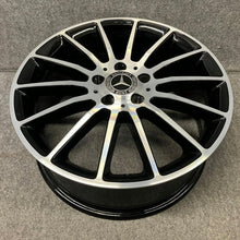 Laden Sie das Bild in den Galerie-Viewer, 1x Alufelge 18 Zoll 7.5" 5x112 52ET Glanz Grau A1764010200 Mercedes-Benz W176 Mg FEL7841711851hq