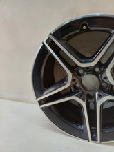 Laden Sie das Bild in den Galerie-Viewer, 1x Alufelge 18 Zoll 8.5&quot; 5x112 49ET A2054019600 Mercedes-Benz W205 Rim Wheel