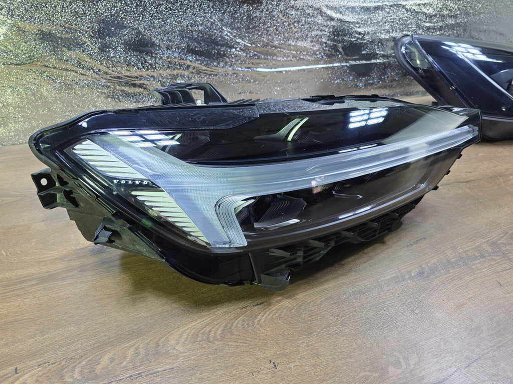 Frontscheinwerfer Volvo Xc60 32338985 LED Rechts Scheinwerfer Headlight SCH9481096741jc