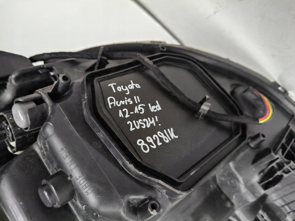 Frontscheinwerfer Toyota Auris 81110-02E20 LED Rechts Scheinwerfer Headlight