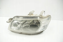 Laden Sie das Bild in den Galerie-Viewer, Frontscheinwerfer Daihatsu Materia Links Scheinwerfer Headlight SCH3711387648jv