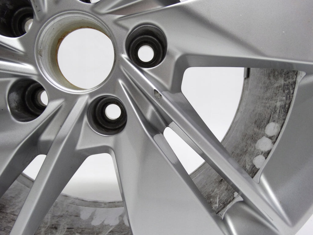 1x Alufelge 18 Zoll 7.0" 5x112 45ET Glanz Silber 81A601025 Audi Q2 Rim Wheel FEL2331826277nq