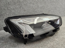 Laden Sie das Bild in den Galerie-Viewer, Frontscheinwerfer Audi A5 8W6941040SCZ 8W6941040 LED Rechts Headlight SCH5383950577lo