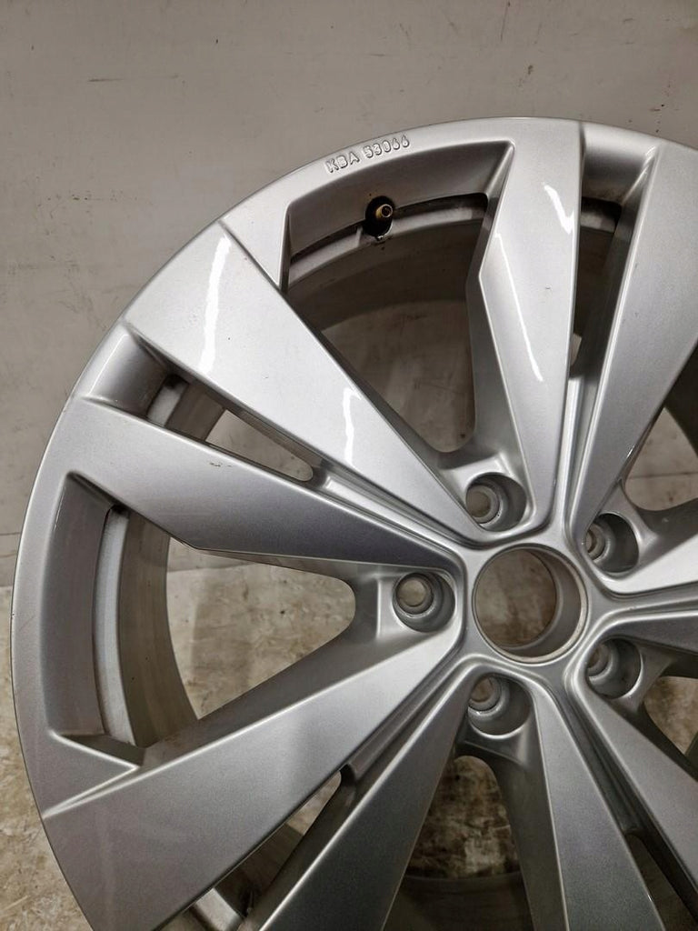 1x Alufelge 19 Zoll 8.0" 5x112 45ET 11A071499 VW Id.5 Id.4 Rim Wheel FEL7632534741ba