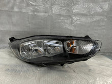 Load image into Gallery viewer, Frontscheinwerfer Ford Fiesta C1BB-13W029-AH Rechts Scheinwerfer Headlight