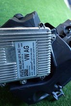 Laden Sie das Bild in den Galerie-Viewer, Frontscheinwerfer Skoda Kamiq 657941015B Links Scheinwerfer Headlight SCH8975698720ca