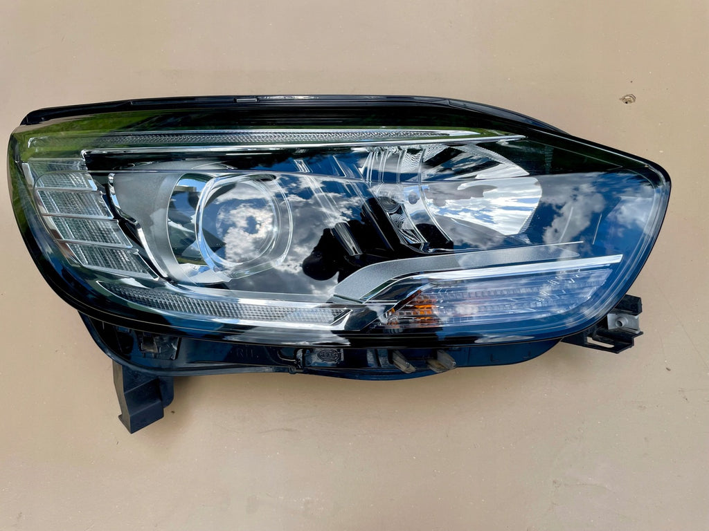 Frontscheinwerfer Renault Grand Scenic 260100943R Rechts Scheinwerfer Headlight