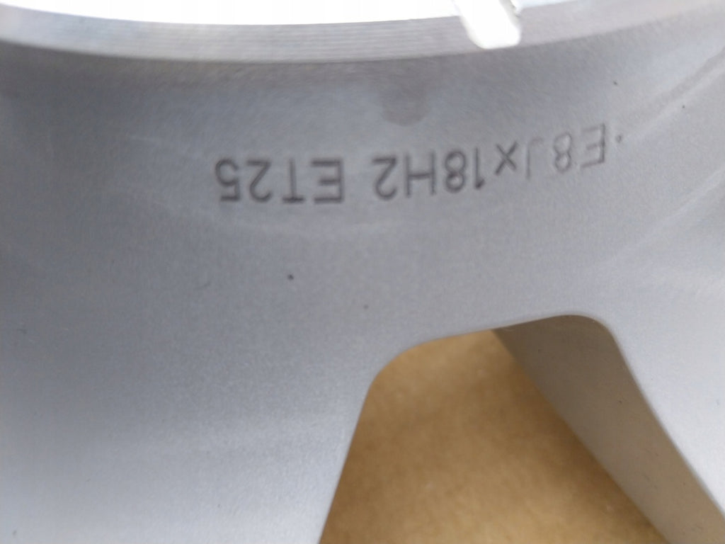 1x Alufelge 18 Zoll 8.0" 5x112 25ET Silber 4M0601025A Audi Q7 Rim Wheel FEL9574919174ul