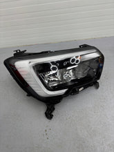 Laden Sie das Bild in den Galerie-Viewer, Frontscheinwerfer Opel Movano B Master III 260105567R Rechts Headlight SCH8496090640ku