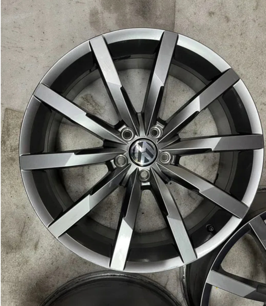 1x Alufelge 20 Zoll 8.0" 4x112 48ET 5C0601025AT VW Passat Tiguan Rim Wheel FEL1710318004vt