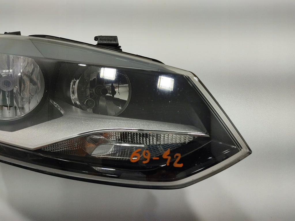 Frontscheinwerfer VW Polo 6R1941008F LED Rechts Scheinwerfer Headlight