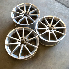 Laden Sie das Bild in den Galerie-Viewer, 1x Alufelge 19 Zoll 10.0" 5x112 A2234011200 A2234011100 Mercedes-Benz W223 FEL5302660765ma