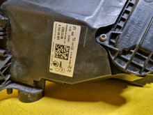 Laden Sie das Bild in den Galerie-Viewer, Frontscheinwerfer Skoda Rapid 5JB941016B LED Rechts Scheinwerfer Headlight SCH1889491240dq