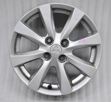 Laden Sie das Bild in den Galerie-Viewer, 1x Alufelge 15 Zoll 5.0&quot; 4x100 46ET Z0811713 Mitsubishi Space Star Rim Wheel