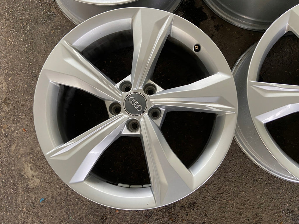 4x Alufelge 19 Zoll 7.0" 5x112 34ET Glanz Silber 80A601025K Audi Rim Wheel FEL5922981608px