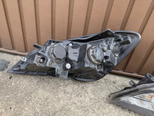 Laden Sie das Bild in den Galerie-Viewer, Frontscheinwerfer Kia Ceed 92101-1H500 Ein Satz Scheinwerfer Headlight