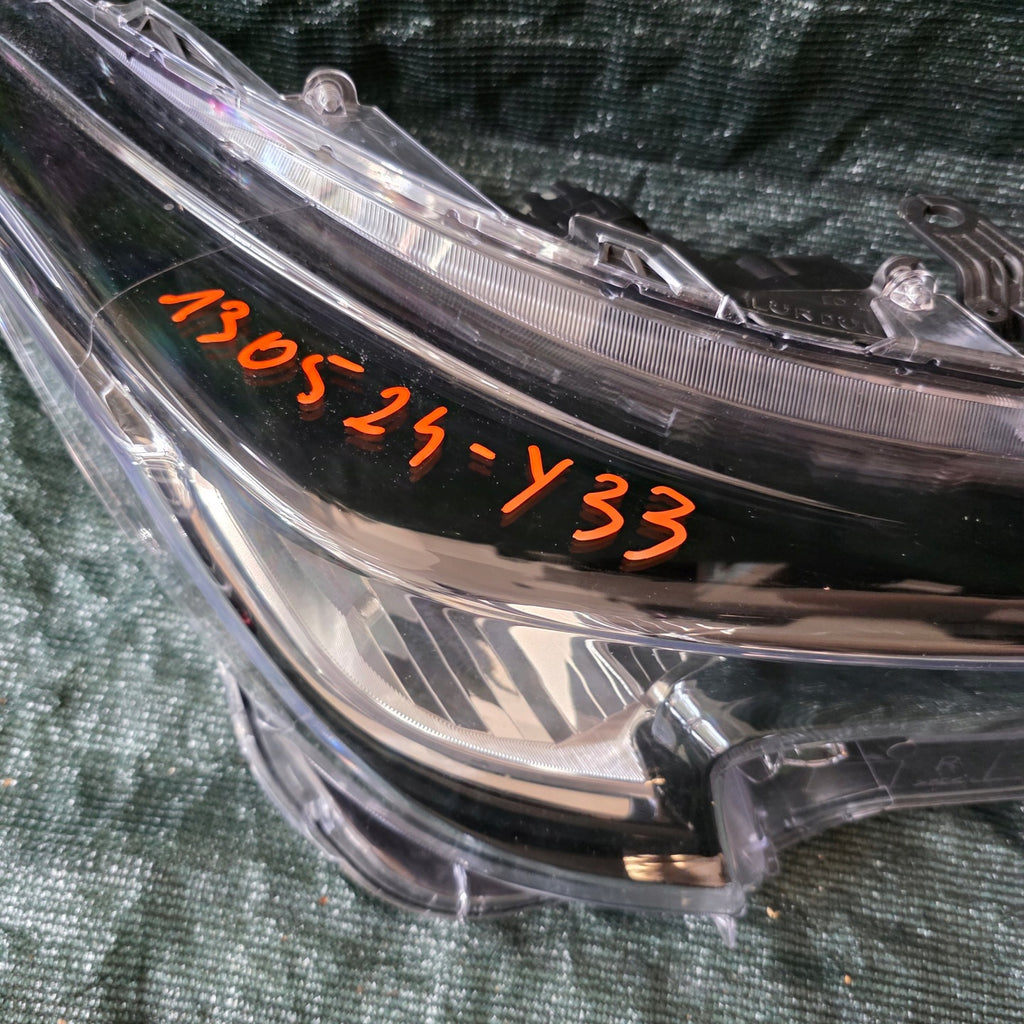 Frontscheinwerfer Toyota Corolla 81150-02860 Rechts Scheinwerfer Headlight SCH6270922217qu