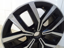 Load image into Gallery viewer, 1x Alufelge 17 Zoll 7.0" 5x112 42ET Glanz Silber 3G0601025F VW Passat B8 FEL6919421657mb