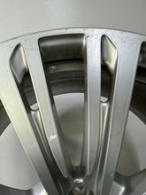Laden Sie das Bild in den Galerie-Viewer, 1x Alufelge 20 Zoll 9.0" 5x112 40ET Glanz Silber 4N0601025Q Audi Rim Wheel FEL1961982368ze