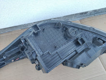 Laden Sie das Bild in den Galerie-Viewer, Frontscheinwerfer Kia Ceed 92102-12220 Rechts Scheinwerfer Headlight SCH4991773440rv