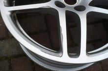 Load image into Gallery viewer, 1x Alufelge 18 Zoll 8.0&quot; 5x112 21ET Glanz Silber 95B601025 Porsche Macan