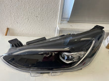 Laden Sie das Bild in den Galerie-Viewer, Frontscheinwerfer Ford Focus JX7B-13E017 LED Ein Stück (Rechts oder Links) SCH9892456812tw