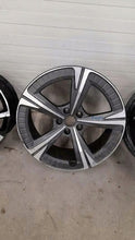 Laden Sie das Bild in den Galerie-Viewer, 1x Alufelge 19 Zoll 8.0" 5x112 45ET Seat Ateca Rim Wheel FEL1591129060wc
