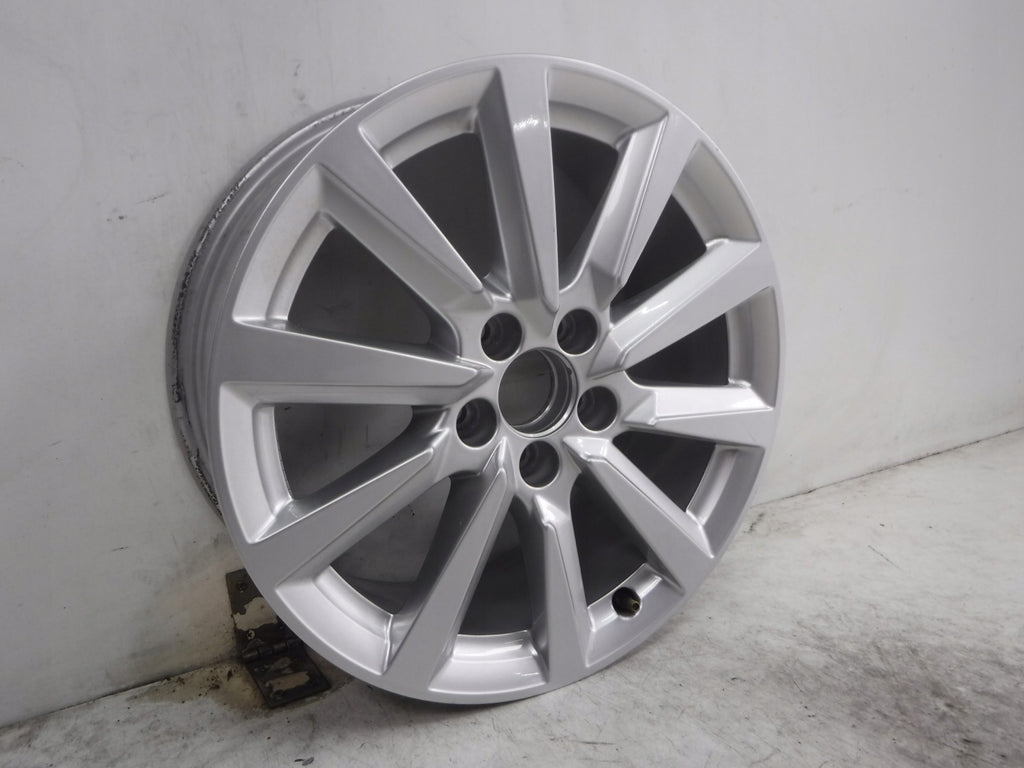 1x Alufelge 16 Zoll 6.5" 5x100 40ET Glanz Silber 82A601025 Audi Arona Golf Polo FEL1004187639kb