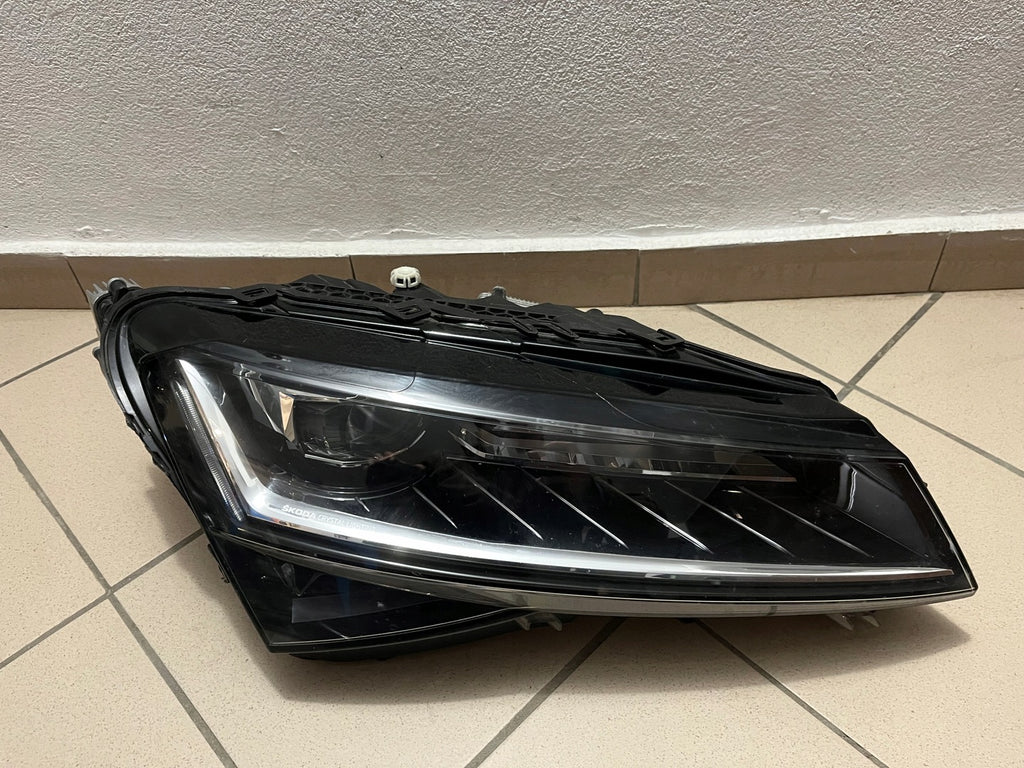 Frontscheinwerfer Skoda Superb III 3V1941016E Full LED Rechts Headlight SCH6661468460fk