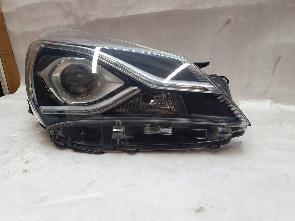 Frontscheinwerfer Toyota Yaris LED Rechts Scheinwerfer Headlight