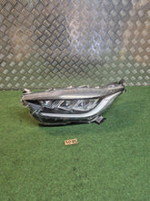 Laden Sie das Bild in den Galerie-Viewer, Frontscheinwerfer Toyota Yaris EUK00049503 Links Scheinwerfer Headlight SCH4824808715hs