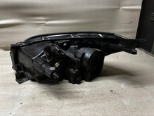 Laden Sie das Bild in den Galerie-Viewer, Frontscheinwerfer Toyota Rav 4 III Rechts Scheinwerfer Headlight SCH7888095233dz