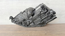 Laden Sie das Bild in den Galerie-Viewer, Frontscheinwerfer VW Caddy 2K1941006D Rechts Scheinwerfer Headlight SCH1465394213cf