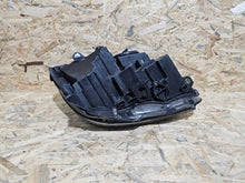 Laden Sie das Bild in den Galerie-Viewer, Frontscheinwerfer Mercedes-Benz W204 A2048209759 Links Scheinwerfer Headlight SCH8698450054ww