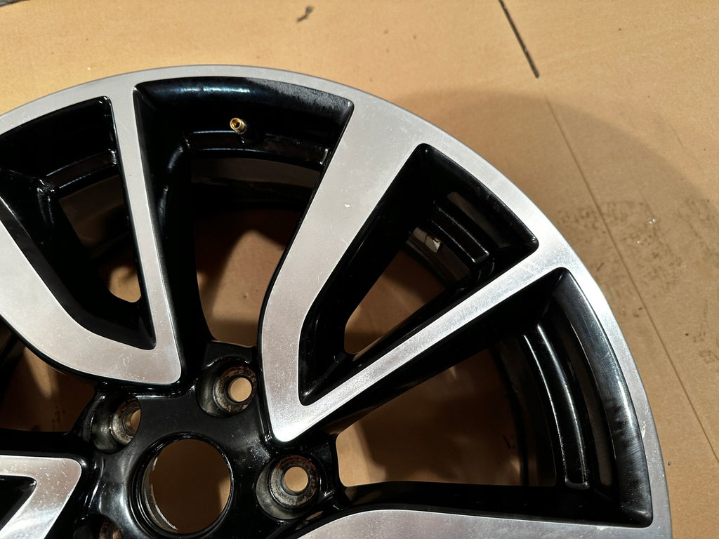 1x Alufelge 19 Zoll 7.0" 5x114.3 40ET 4ES3B Nissan Qashqai J11 Rim Wheel