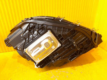 Laden Sie das Bild in den Galerie-Viewer, Frontscheinwerfer Mercedes-Benz W247 A2479063604 LED Rechts Headlight