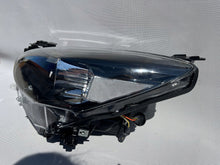 Laden Sie das Bild in den Galerie-Viewer, Frontscheinwerfer Mazda 2 D43N-51040 LED Links Scheinwerfer Headlight