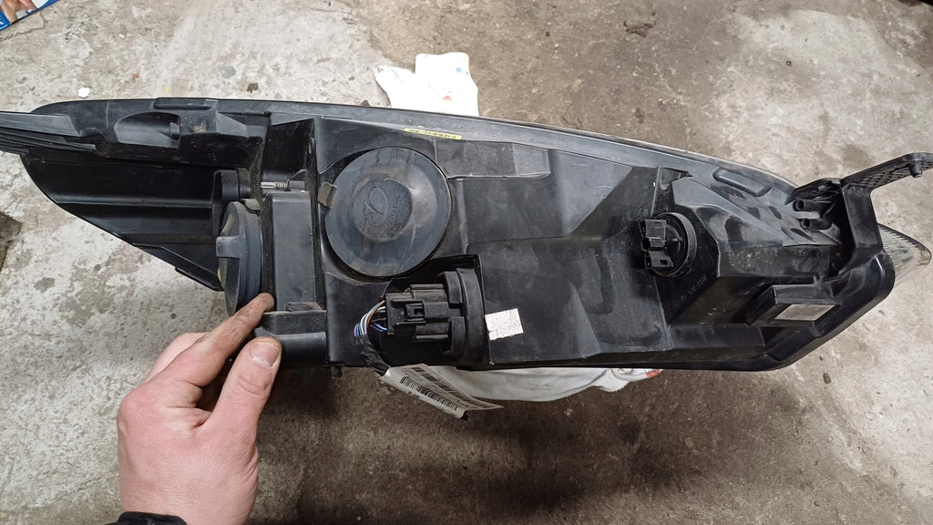 Frontscheinwerfer Ford Fiesta Links Scheinwerfer Headlight SCH9569722275vx