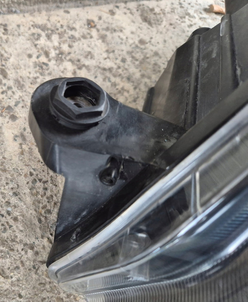 Frontscheinwerfer Skoda Superb III 3V1941015A Xenon Links Scheinwerfer Headlight