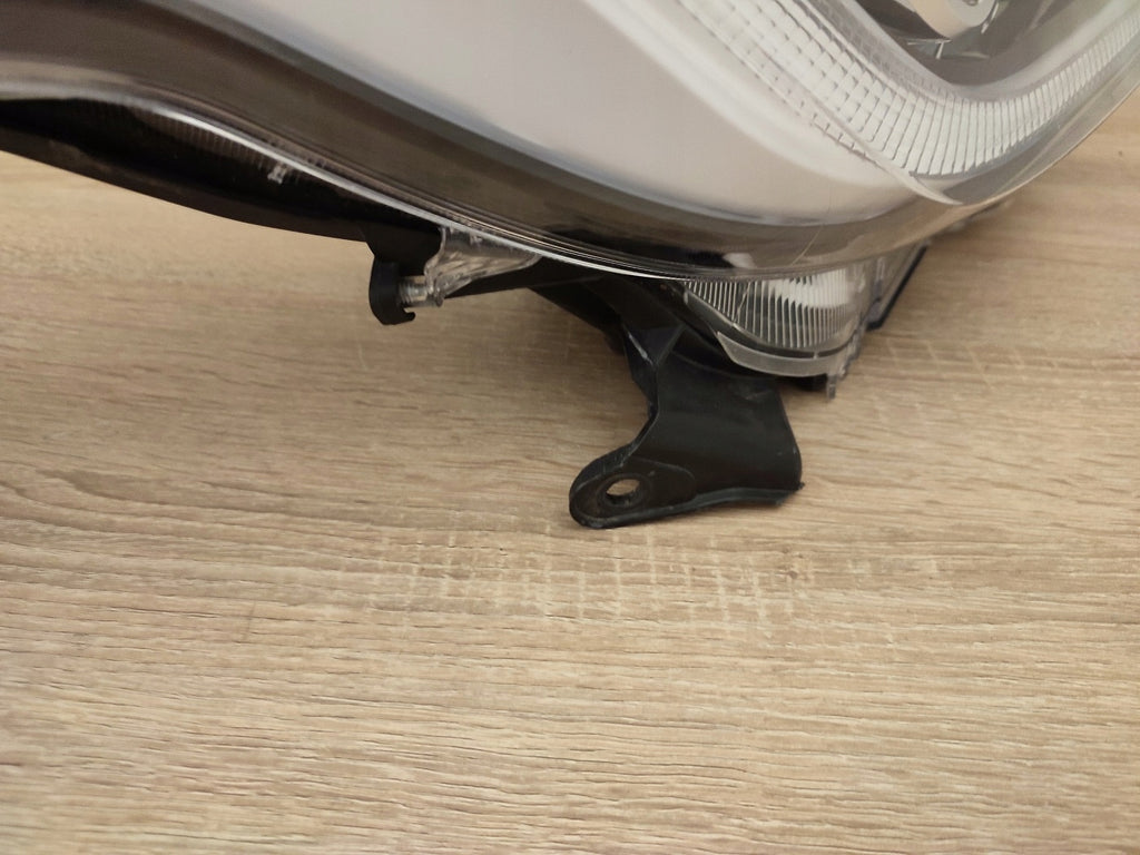 Frontscheinwerfer Toyota Yaris LED Rechts Scheinwerfer Headlight