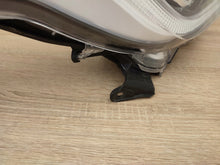 Load image into Gallery viewer, Frontscheinwerfer Toyota Yaris LED Rechts Scheinwerfer Headlight