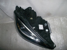 Laden Sie das Bild in den Galerie-Viewer, Frontscheinwerfer Mercedes-Benz W206 A2069062204 LED Rechts Headlight SCH6687760260qh