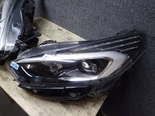 Load image into Gallery viewer, Frontscheinwerfer Ford Galaxy 90076253 Ein Stück (Rechts oder Links) Headlight