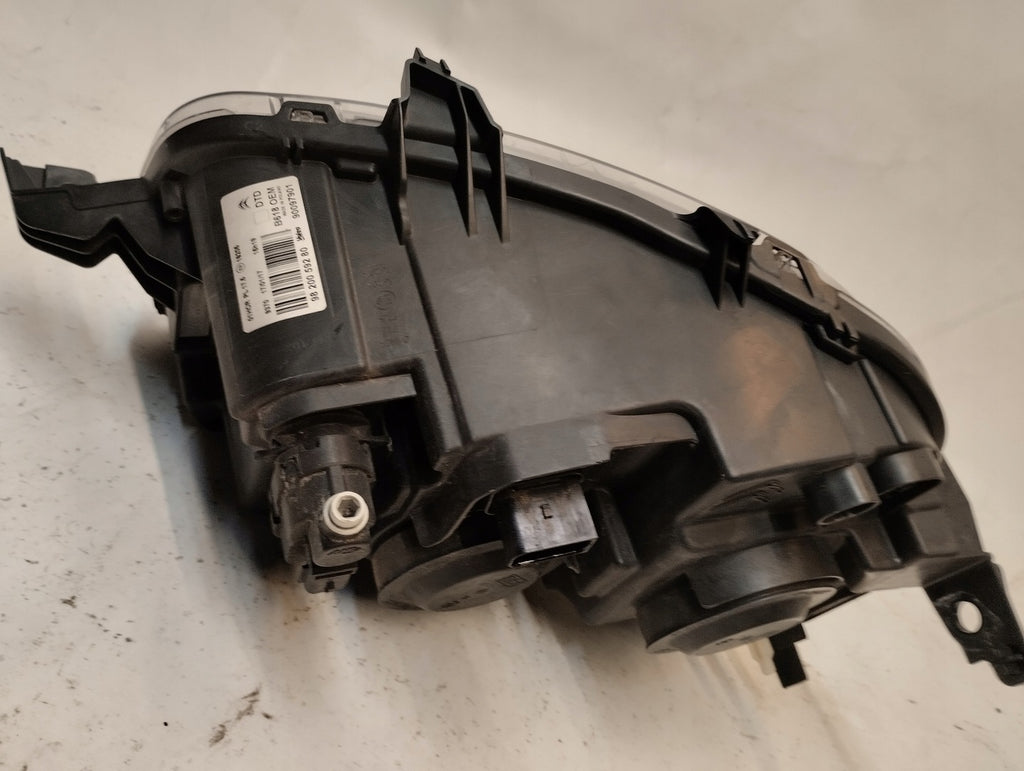 Frontscheinwerfer Citroën C3 III 982005680 Ein Satz Scheinwerfer Headlight