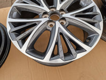 Load image into Gallery viewer, 1x Alufelge 17 Zoll 6.5" 5x100 Glanz Toyota Yaris Rim Wheel FEL4816087720nk