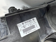Load image into Gallery viewer, Frontscheinwerfer VW Caddy IV 2K1941015A 2K1941016A Ein Satz Headlight SCH5297191623ac