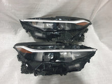 Load image into Gallery viewer, Frontscheinwerfer Toyota I 42119 LED Ein Satz Scheinwerfer Headlight